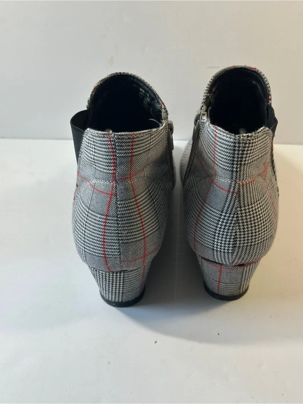 It’s OK Plaid Houndstooth Wedge Ankle Booties Women’s 11M
